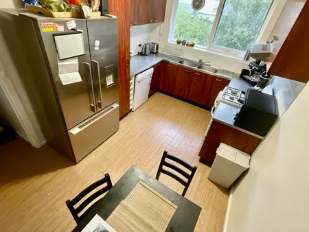 Malvern East - Photo 2