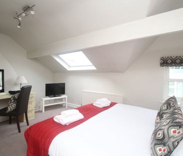 3 bedroom terraced house to rent - Photo 6