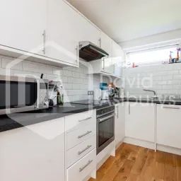 Rowstock Gardens, Holloway, London, N7 - Photo 3