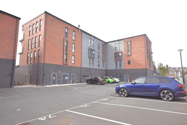 2 bedroom apartment to rent - Photo 1
