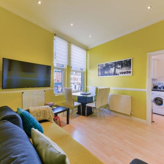 2 Bed Flat, Greyhound Lane, SW16 - Photo 1