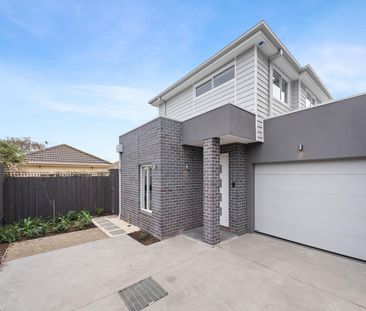 3/33 Swift Street, Thornbury VIC 3071 - Townhouse For Rent | Domain - Photo 6
