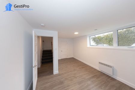 8627-8641 boul. St-Jacques - Photo 2