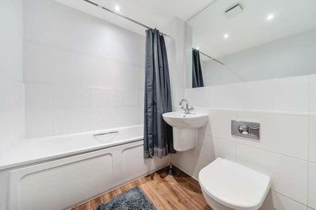 Fire Fly Avenue, Old Railway Quarter, SN2 - Photo 5