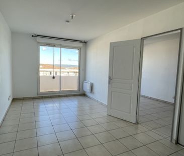 Aix La Duranne : Studio 31,50 m2 avec terrasse et garage - Photo 5