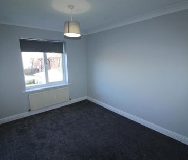 3 bedroom detached house to rent - Photo 3