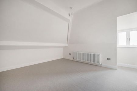 4 bedroom townhouse to rent - Photo 4