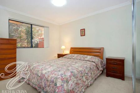 2/5 Church Street, Ashfield - Photo 4