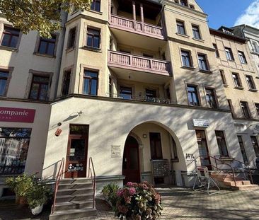 *** Großzügige Kaßberg 2-Zimmer mit Aufzug, Parkett und EBK *** - Photo 1