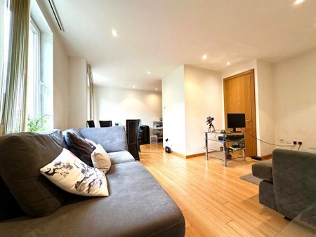 1 bedroom apartment to rent - Photo 2