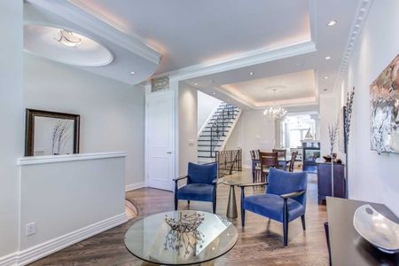 For Lease - 405 Bedford Park Avenue, Toronto, Ontario - Photo 2