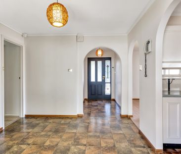 Open the Door to Coastal Comfort and Everyday Convenience - Photo 1