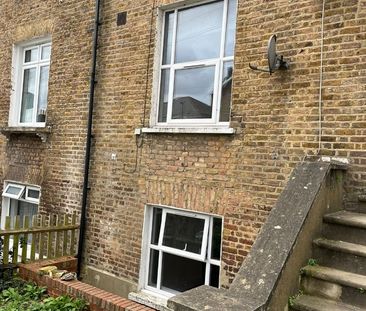 1 Bed Flat, Ravensbourne Road, SE6 - Photo 6