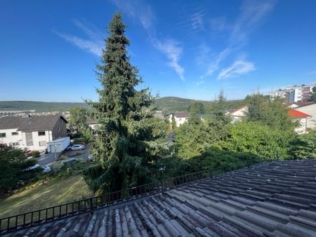 Möblierte 2 ZKB-Dachgeschosswohnung in ruhiger Wohnlage von Niedernhausen (auch ... - Photo 5