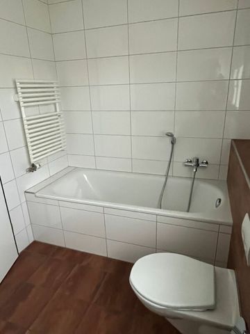 Modern 3.5 room apartment in a good location - Photo 5