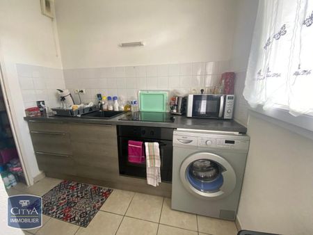 Location Appartement 2 pièces 47m² QUIEVRECHAIN 59920 - Photo 4