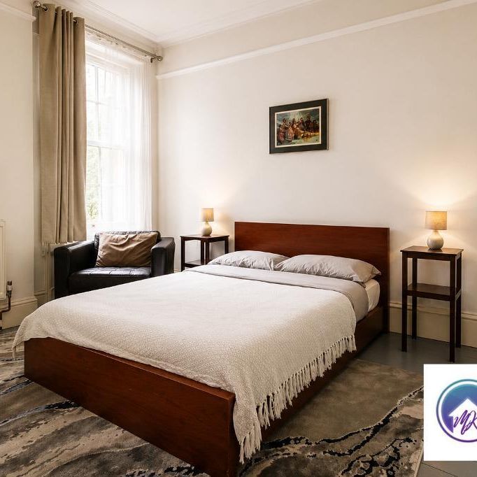 3 Bedroom Flat To Rent - Photo 1