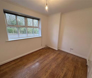 4 bedroom detached house to rent - Photo 3