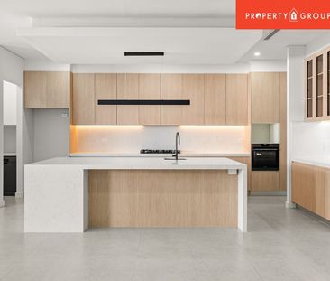 Luxurious brand new 4 Bedroom+ study + Media and butlers pantry. - Photo 3