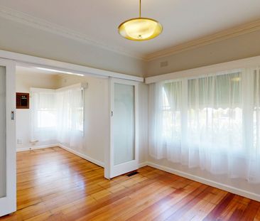 Renovated 3-Bedroom Home in Prime Coburg Location - Photo 1