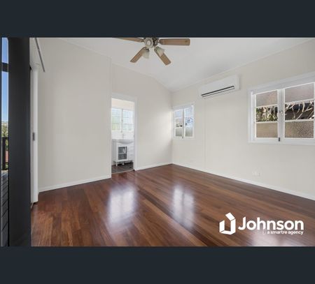 151 Watson St, Camp Hill, Qld 4152 - Photo 5