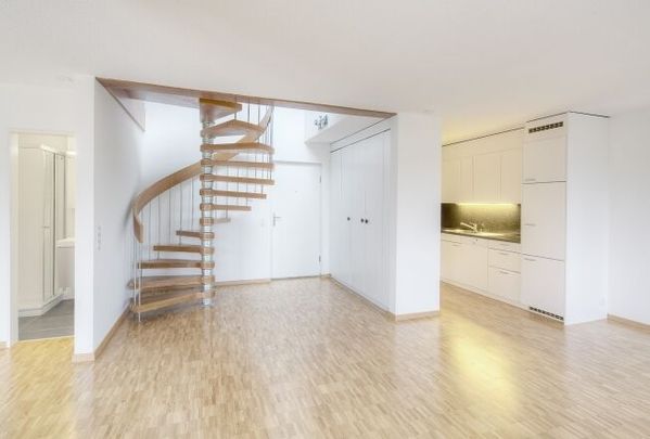 YOUR HAPPINESS OF LIVING ON TWO FLOORS - Photo 1