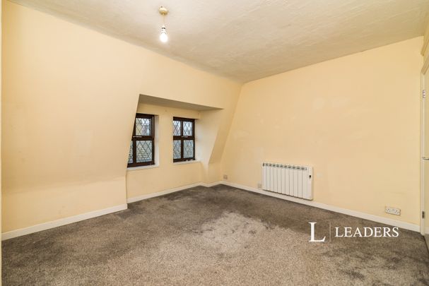 2 bedroom apartment to rent High Street, Gorleston, Great Yarmouth, NR31 - Photo 1