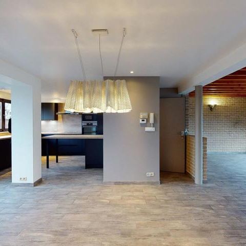 Villa - à louer - Photo 1