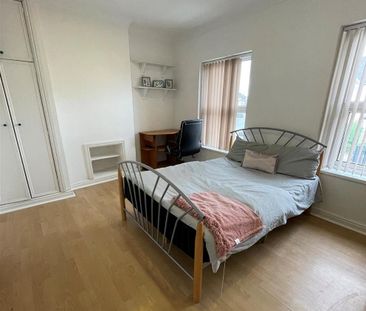 7 bedroom terraced house to rent - Photo 1
