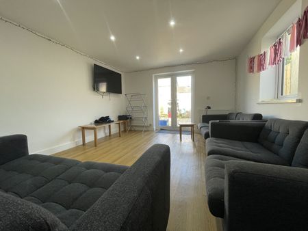 Flora Street, Cathays - Photo 4