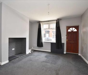 2 bedroom end of terrace house to rent - Photo 1