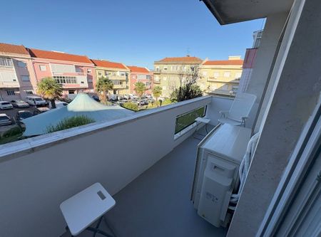 Praceta Primeiro de Maio, Amadora, Lisbon 2720 - Photo 5