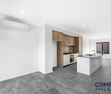 38 Cinnamon Drive, Cranbourne East VIC 3977 - Townhouse For Rent | ... - Photo 4