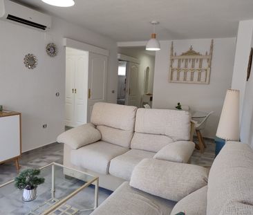 Middle Floor Apartment in Fuengirola - Photo 2