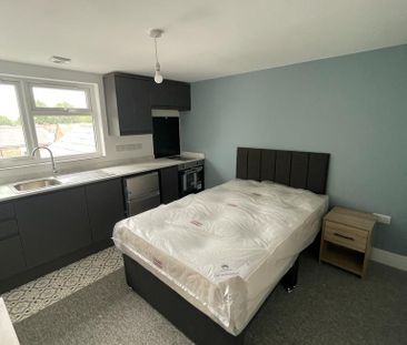 Studio to rent - Photo 5