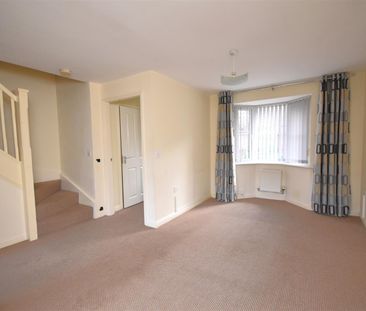 Naylor Walk, Ellesmere Port - Photo 1