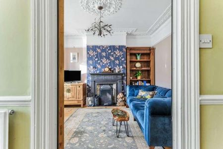 Clavering Road, Aldersbrook, E12 - Photo 5