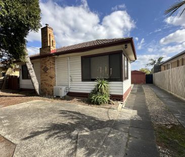 Large Family Home - Photo 3