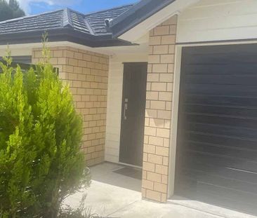 Stylish 3BR Townhouse in Fairfield! - Photo 1