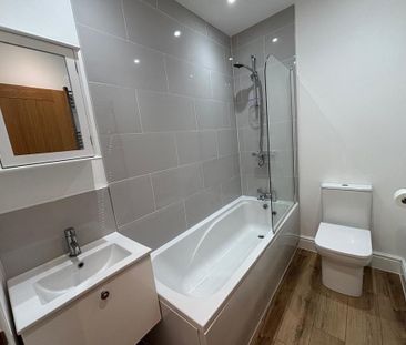 3 bedroom terraced house to rent - Photo 2