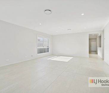 "Spacious Family Home" - Photo 1