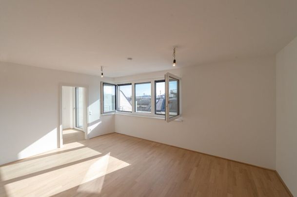 Six in the City: Premium 2-Zimmer Apartment mit Balkon!! BESTLAGE direkt beim Haus des Meeres - Photo 1