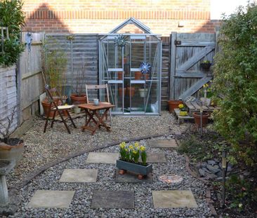 2 bedroom terraced house to rent - Photo 5