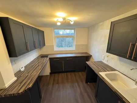 2 bedroom house to rent - Photo 3