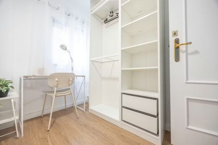 Carrer Pintor Nicolau, Valencia, Valencian Community 46022 - Photo 4