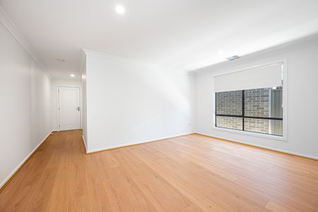 16 Oceanic Crescent, Waitpinga SA 5211 - House For Rent | Domain - Photo 2