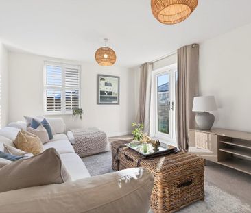 4 bedroom detached house to rent - Photo 2