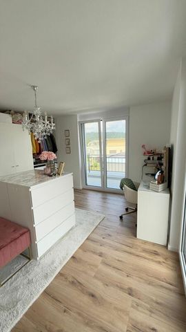 Appartement mansardé de 4,5 pièces avec une belle terrasse avec vue ! - Foto 2