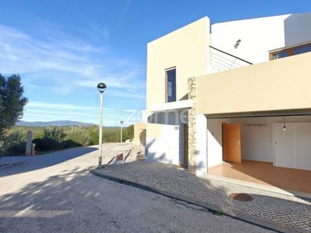 3 room luxury House for rent in Portimão, Distrito de Faro - Photo 2