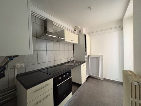 Location Appartement 2 pièces 61m² - Photo 4